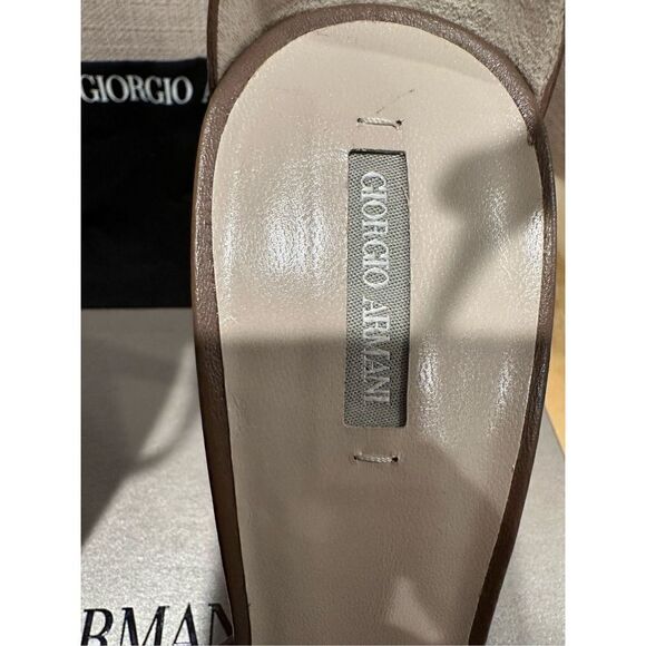 Giorgio  Armani elegant pumps size EU 38 and size EU 39, NWT - Picture 6 of 13